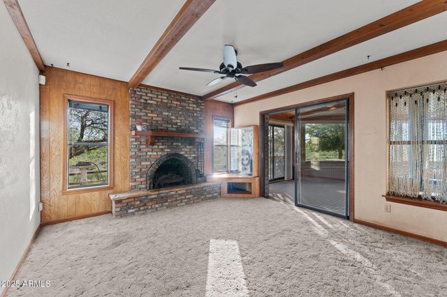 27610 W Gill Road, Morristown, AZ 85342