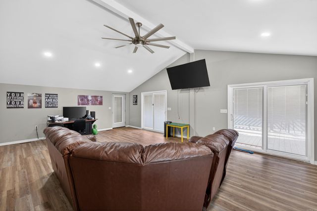 6766 Park Avenue, Fountain Lake, AR 71901