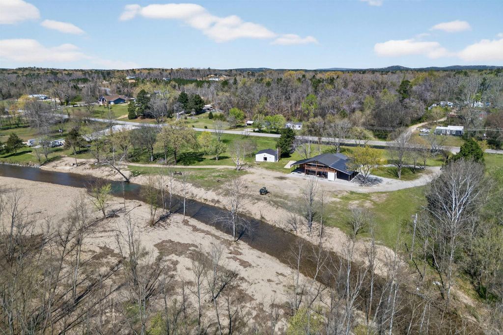 6766 Park Avenue, Fountain Lake, AR 71901