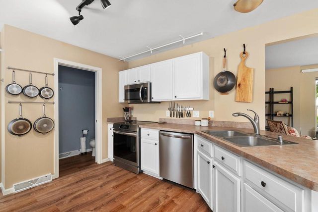 7041 Heather Glen Drive, Madison, WI 53719