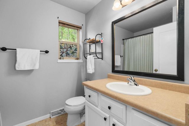 7041 Heather Glen Drive, Madison, WI 53719