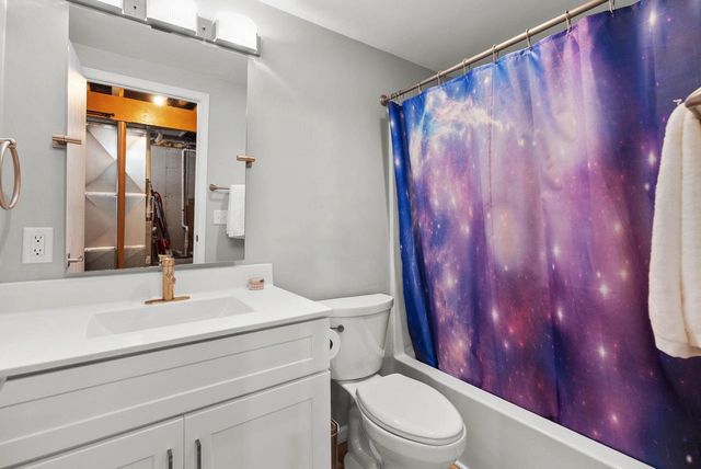 7041 Heather Glen Drive, Madison, WI 53719