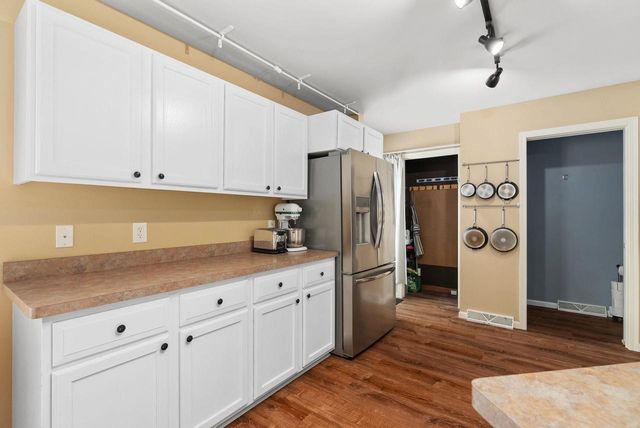 7041 Heather Glen Drive, Madison, WI 53719