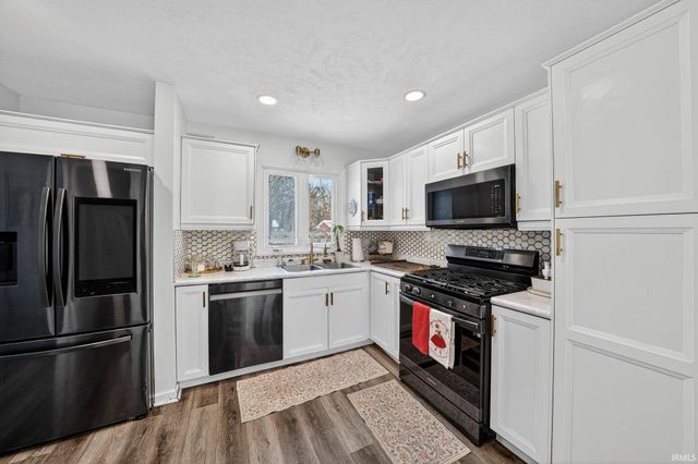 11185 Idlewood Drive, Osceola, IN 46561