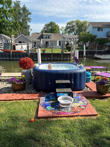 29445 Private Drive, Chesterfield Twp, MI 48047