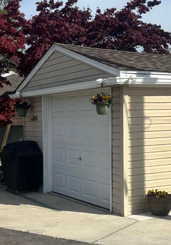 29445 Private Drive, Chesterfield Twp, MI 48047