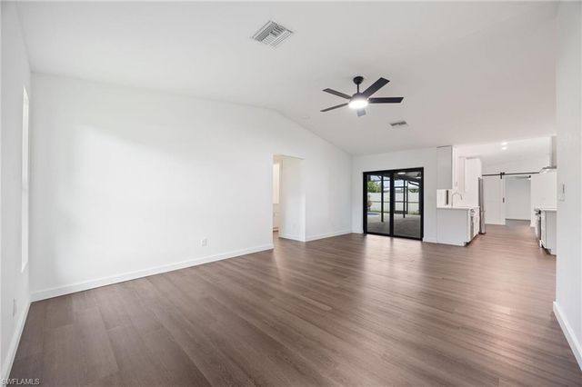 812 SE 34th ST, Cape Coral, FL 33904