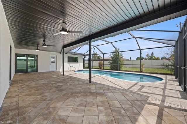812 SE 34th ST, Cape Coral, FL 33904