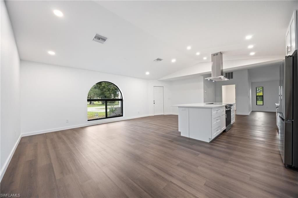 812 SE 34th ST, CAPE CORAL, FL 33904 — photo 4