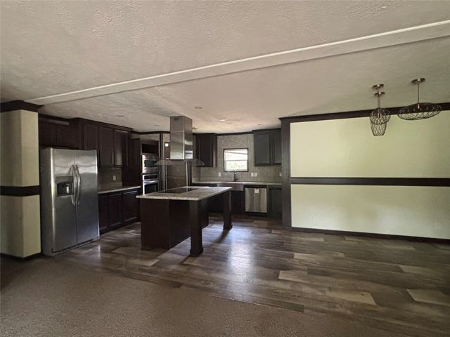 10297 Mcelroy Drive, Keithville, LA 71047