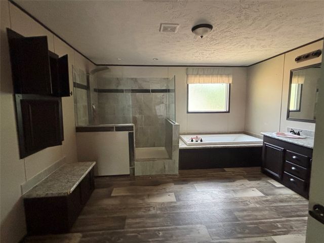 10297 Mcelroy Drive, Keithville, LA 71047