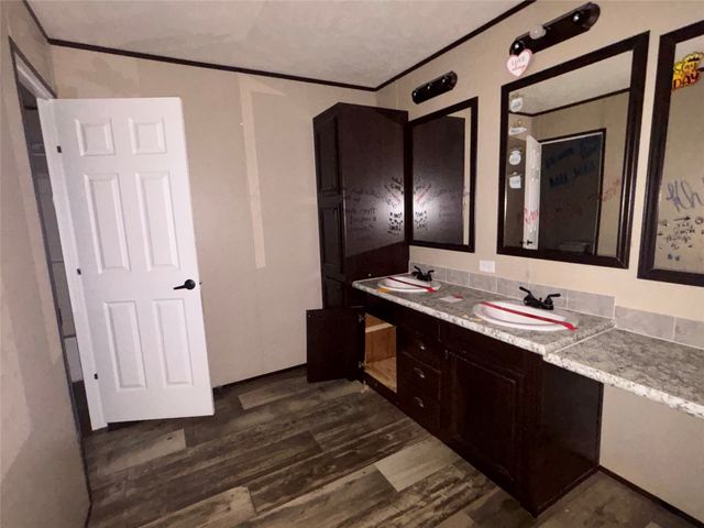 10297 Mcelroy Drive, Keithville, LA 71047
