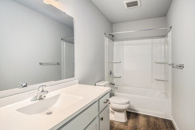 13777 Quincy Street, Holland, MI 49424