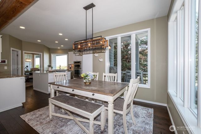 31122 36th Avenue SW, Federal Way, WA 98023