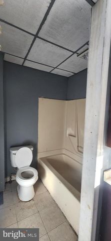 120 W BUTTONWOOD ST, Reading, PA 19601