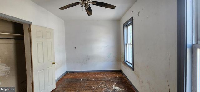 120 W BUTTONWOOD ST, Reading, PA 19601