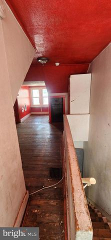 120 W BUTTONWOOD ST, Reading, PA 19601