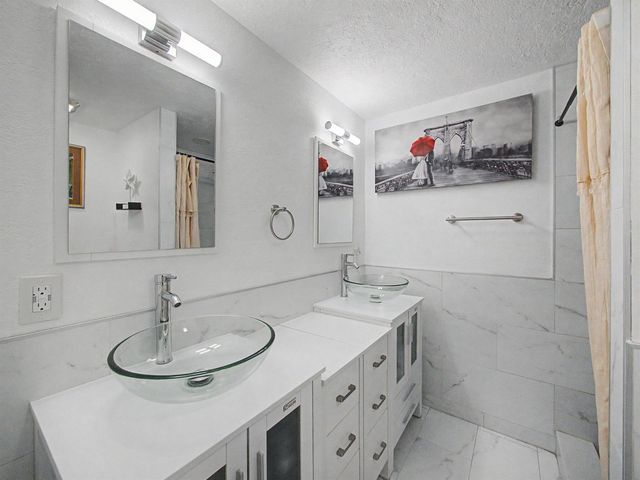 310 Buttonwood Lane B, Boynton Beach, FL 33436
