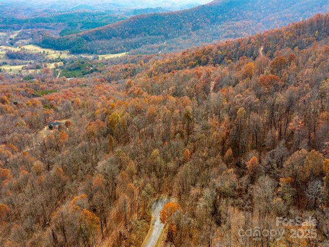 242 Nottingham Drive, Mill Spring, NC 28756