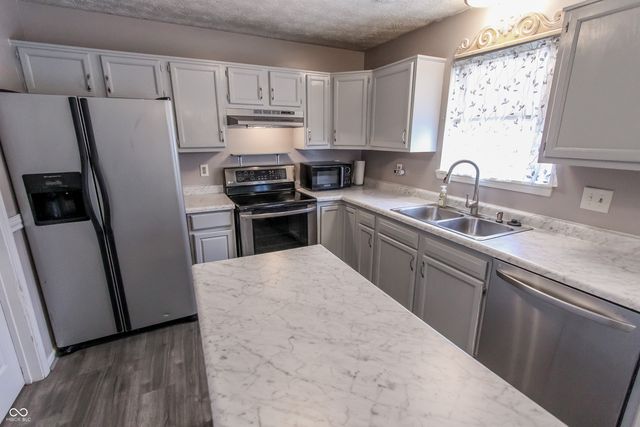 3929 Owster Lane, Indianapolis, IN 46237