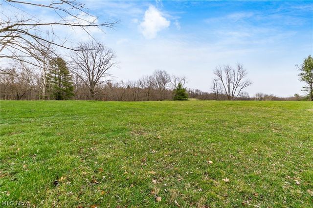 2419 Chandlersville Road, Zanesville, OH 43701