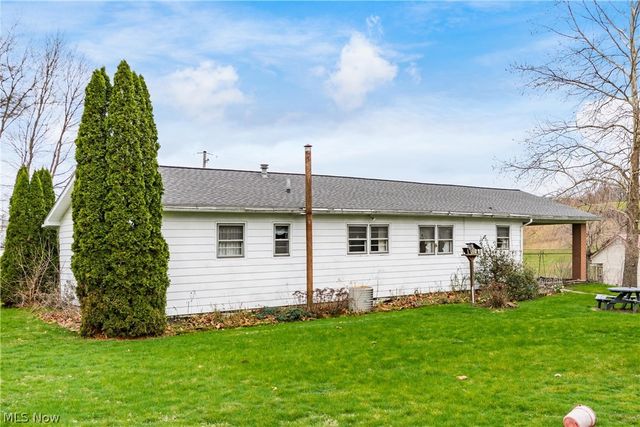 2419 Chandlersville Road, Zanesville, OH 43701