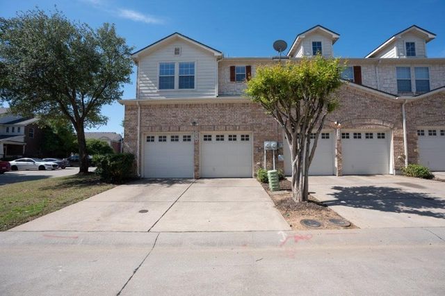 2210 Glacier Park Lane, Grand Prairie, TX 75050