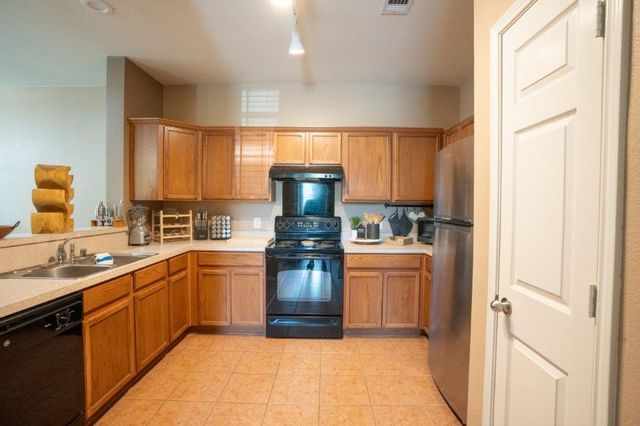 2210 Glacier Park Lane, Grand Prairie, TX 75050