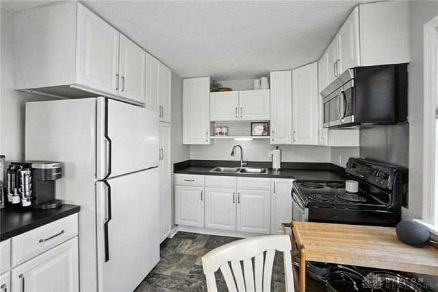 50 Thorpe Drive, Dayton, OH 45420