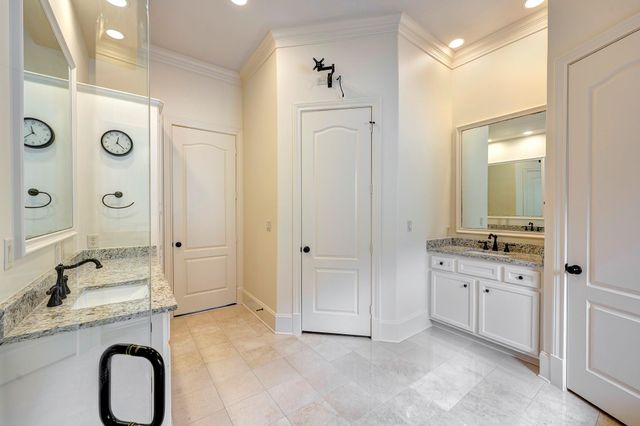 3005 Tangley Road, West University Place, TX 77005