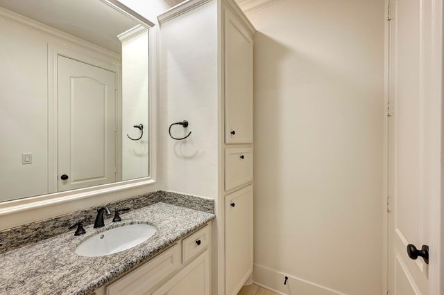 3005 Tangley Road, West University Place, TX 77005