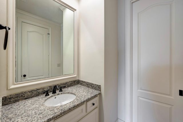 3005 Tangley Road, West University Place, TX 77005