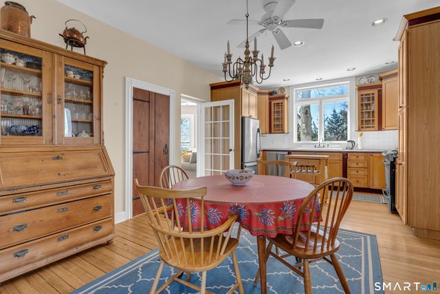 178 West Main Street, Clinton, CT 06413