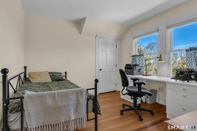 178 West Main Street, Clinton, CT 06413