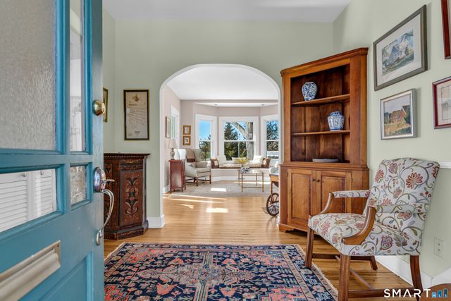 178 West Main Street, Clinton, CT 06413