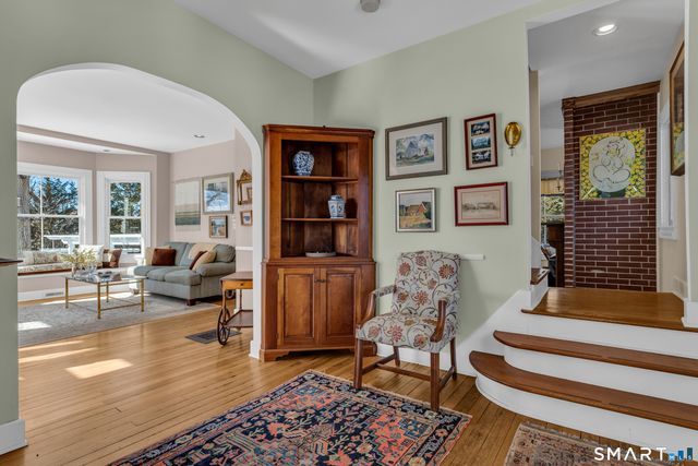 178 West Main Street, Clinton, CT 06413