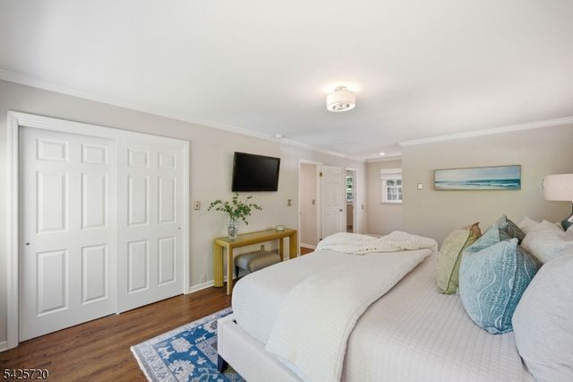 60 Hendricks Dr, Hanover Twp., NJ 07950