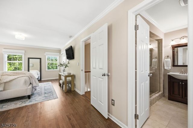 60 Hendricks Dr, Hanover Twp., NJ 07950