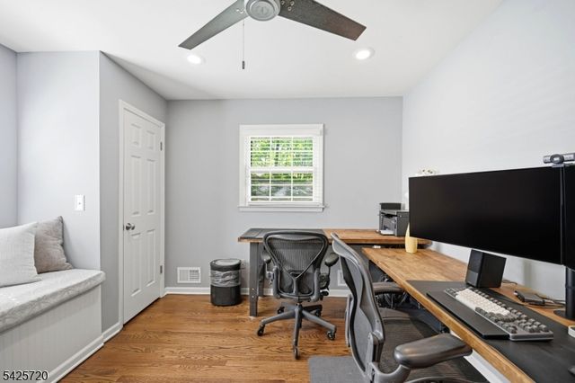 60 Hendricks Dr, Hanover Twp., NJ 07950