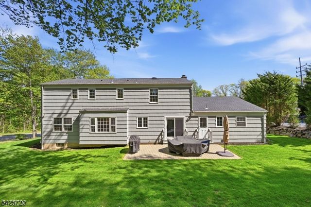 60 Hendricks Dr, Hanover Twp., NJ 07950