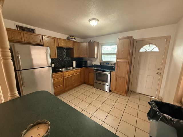 502 E 29th St, Odessa, TX 79762