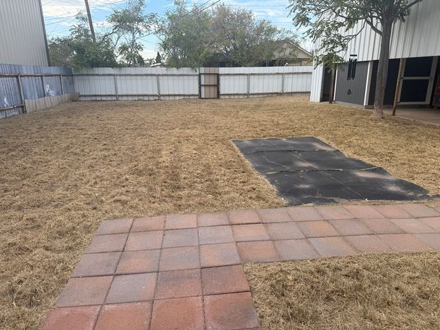 502 E 29th St, Odessa, TX 79762