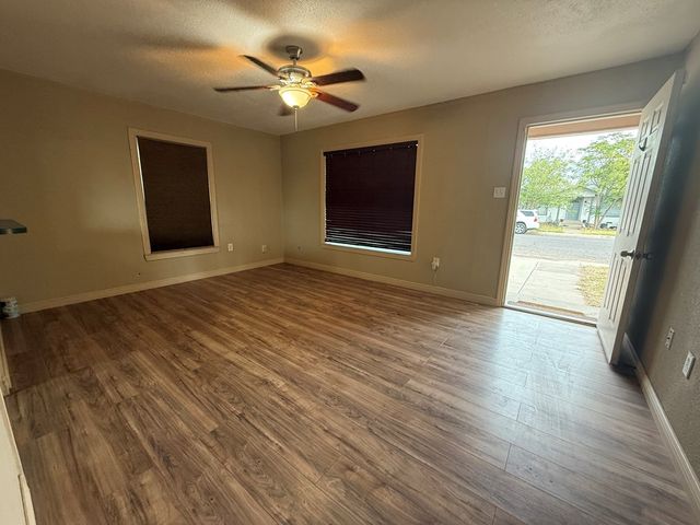 502 E 29th St, Odessa, TX 79762