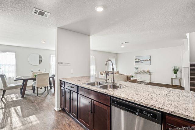 1102 Andean Emerald, San Antonio, TX 78253