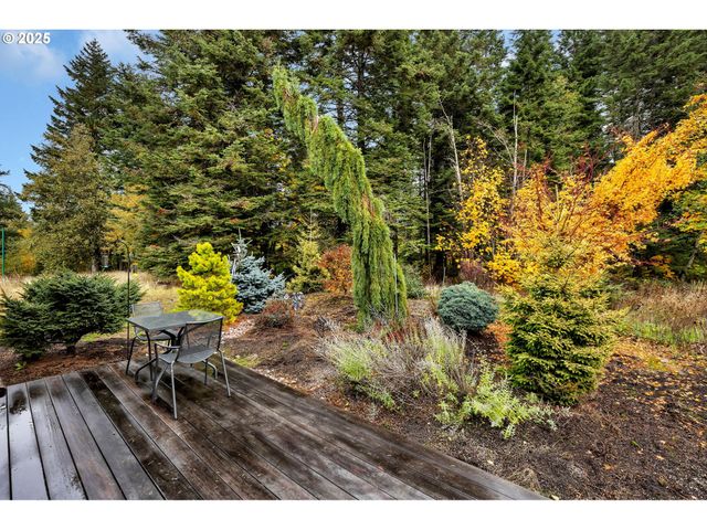 922 Sw SPELLING Pl, Cascade Locks, OR 97014