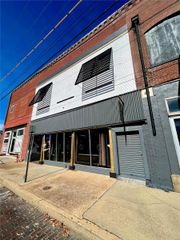 413 Vine Street, Poplar Bluff, MO 63901