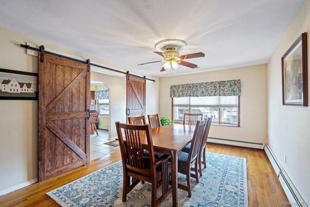 33 Skylark Lane, Levittown, NY 11756