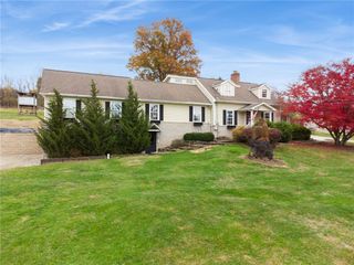 1512 Abers Creek Rd, Plum Boro, PA 15239