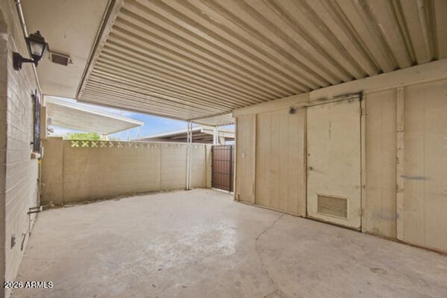 6680 N 43RD Avenue, Glendale, AZ 85301