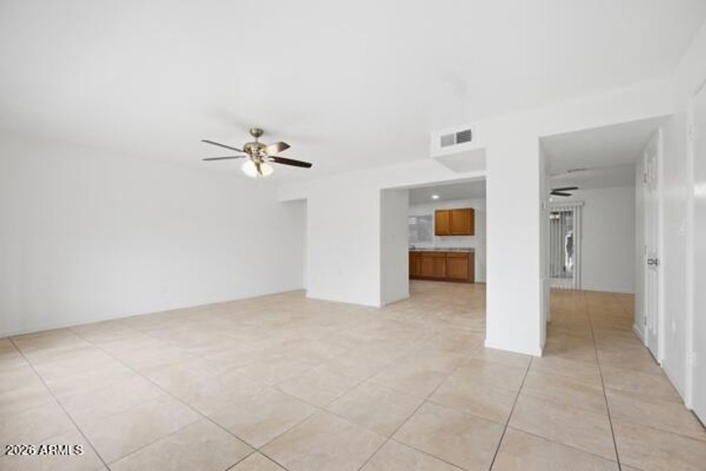 6680 N 43RD Avenue, Glendale, AZ 85301 — photo 4